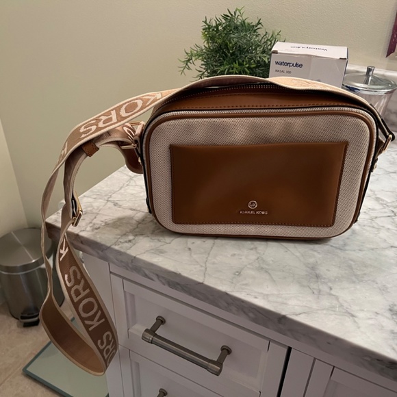 Michael Kors Bag - Picture 5 of 5